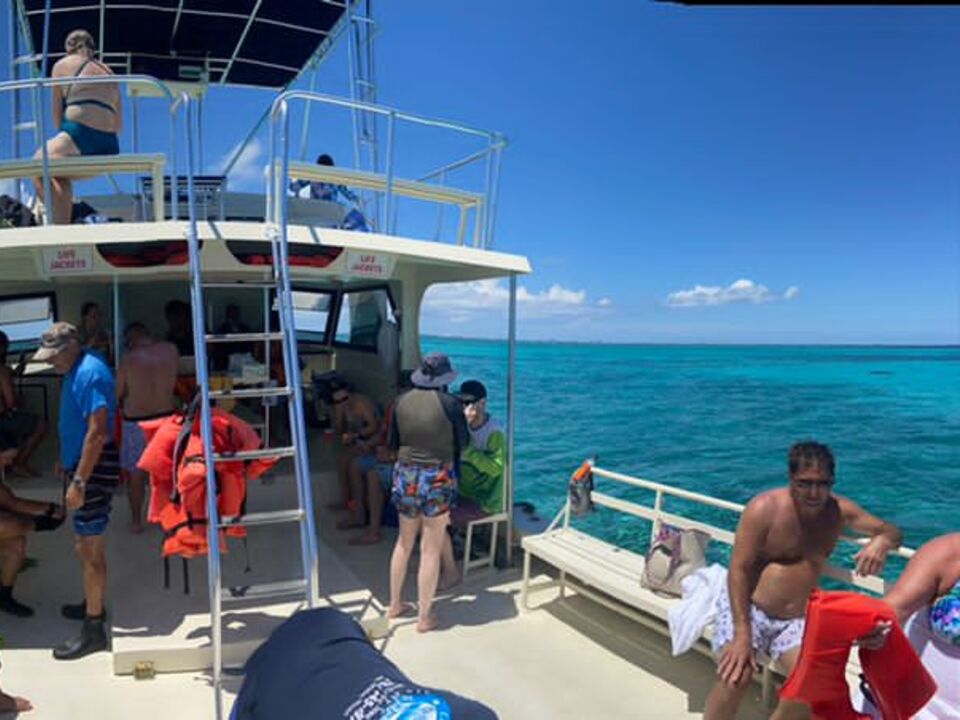 Stingray City, Snorkel & Beach Lunch photo 5