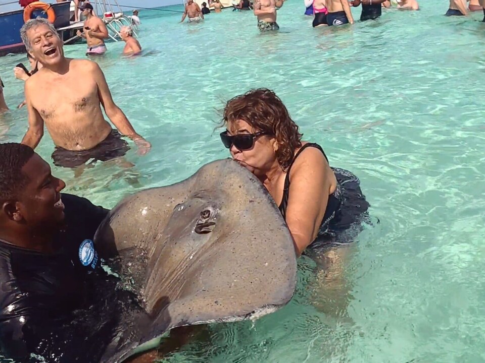 Stingray City, Barrier Reef & Coral Gardens